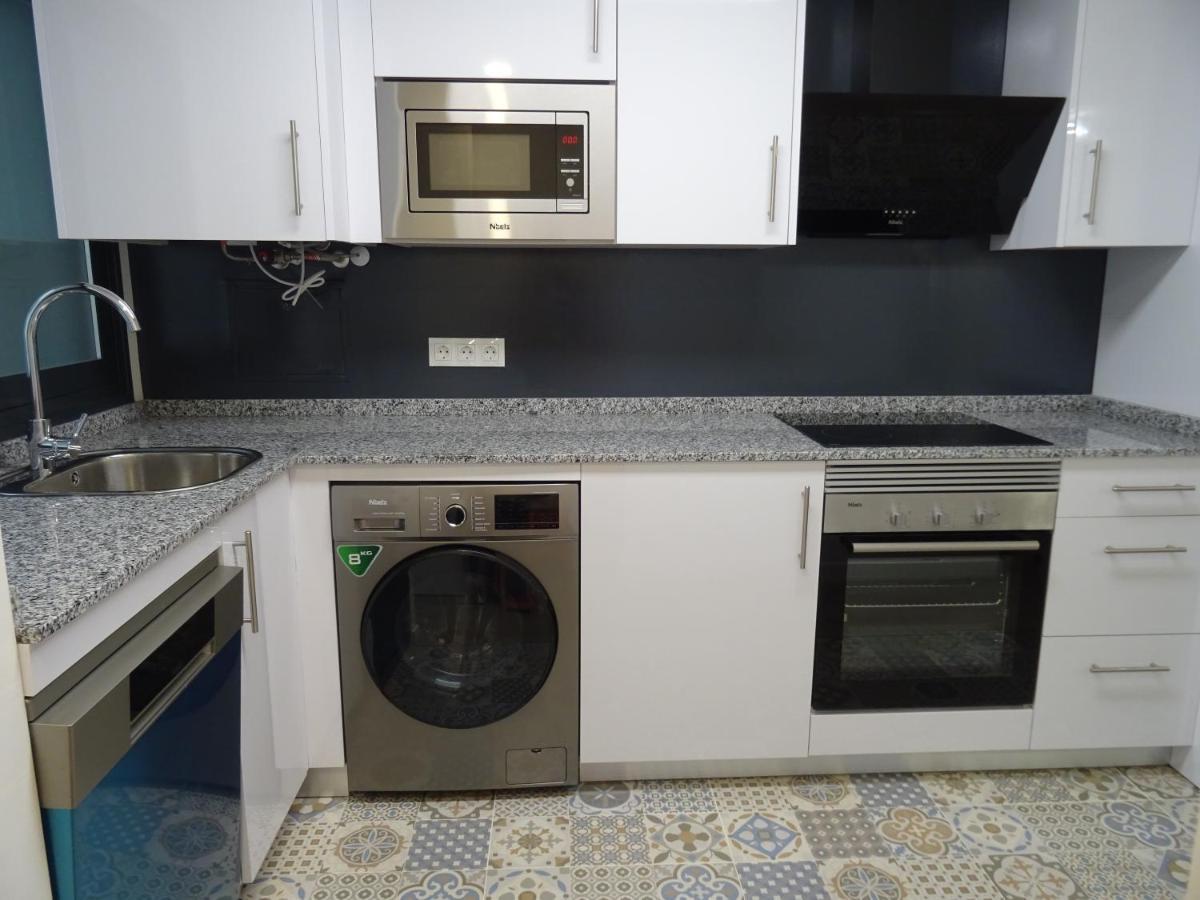 Boutique Apartment Near The Beach, 1 Gbps Wi-Fi มาลากา ภายนอก รูปภาพ